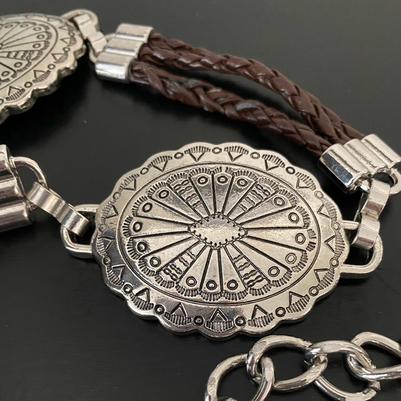 Woman’s Vintage Conchology Belt main image 6